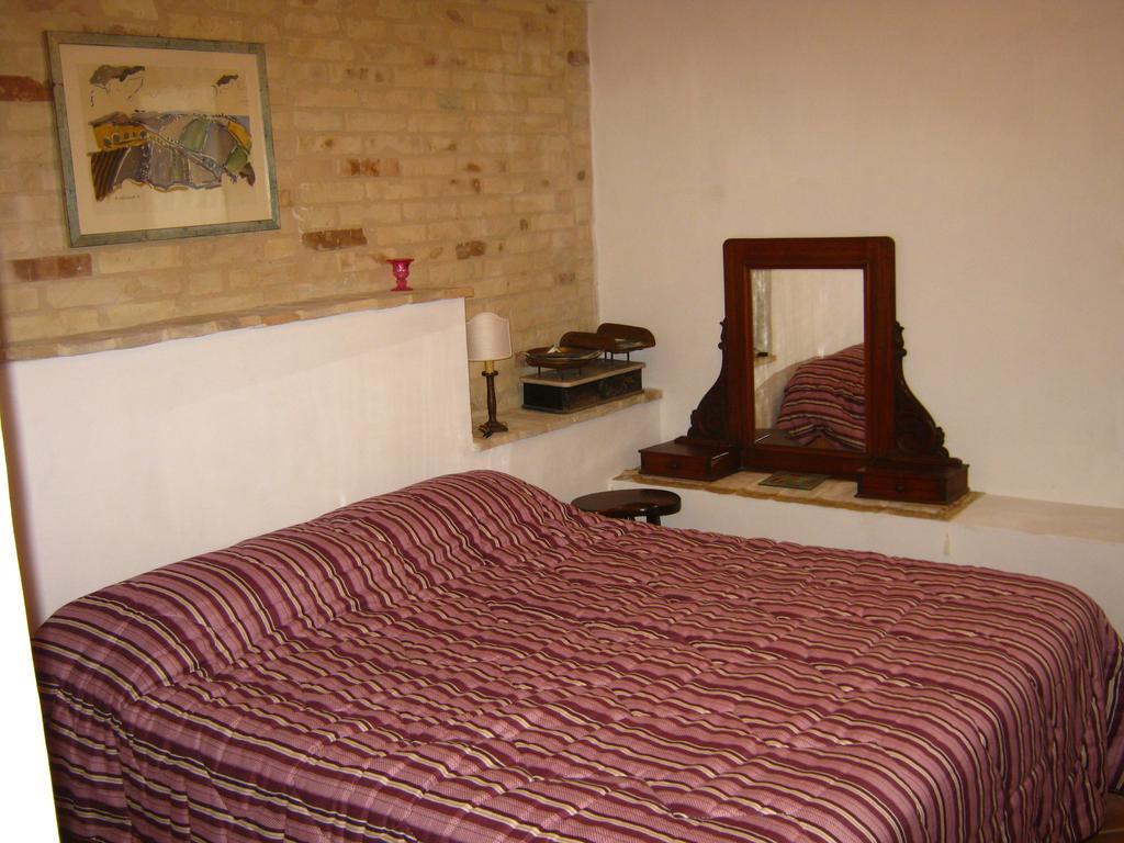 Bb Fonterrante Apartment Monterubbiano Cameră foto